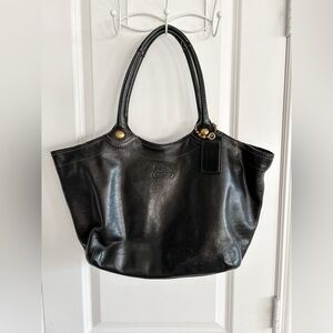 Coach Bleecker Black Leather Large Handbag Tatterall Interior Zip Closure #12412